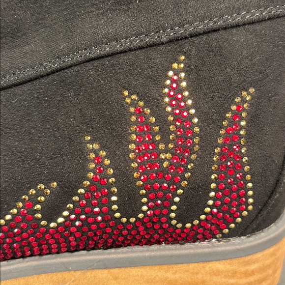 Cape Robbin Zabrina Black Rhinestone Flame Combat Boots Size 9 - Picture 4 of 8